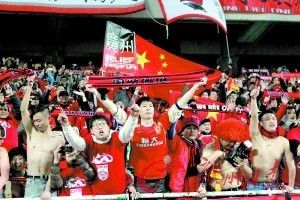 互换娇妻的呻吟声越来越大